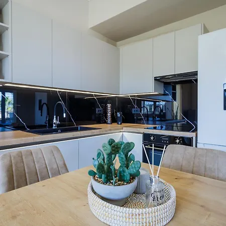 Apartament Mamfredas Kypseli